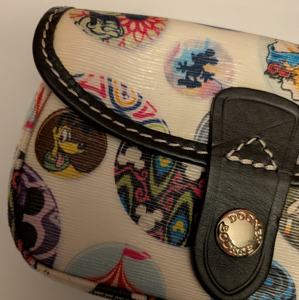 Dooney & Bourke Disney Collaboration "Button" Pattern - Picture 4 of 9